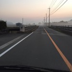 あかね農場への田舎道